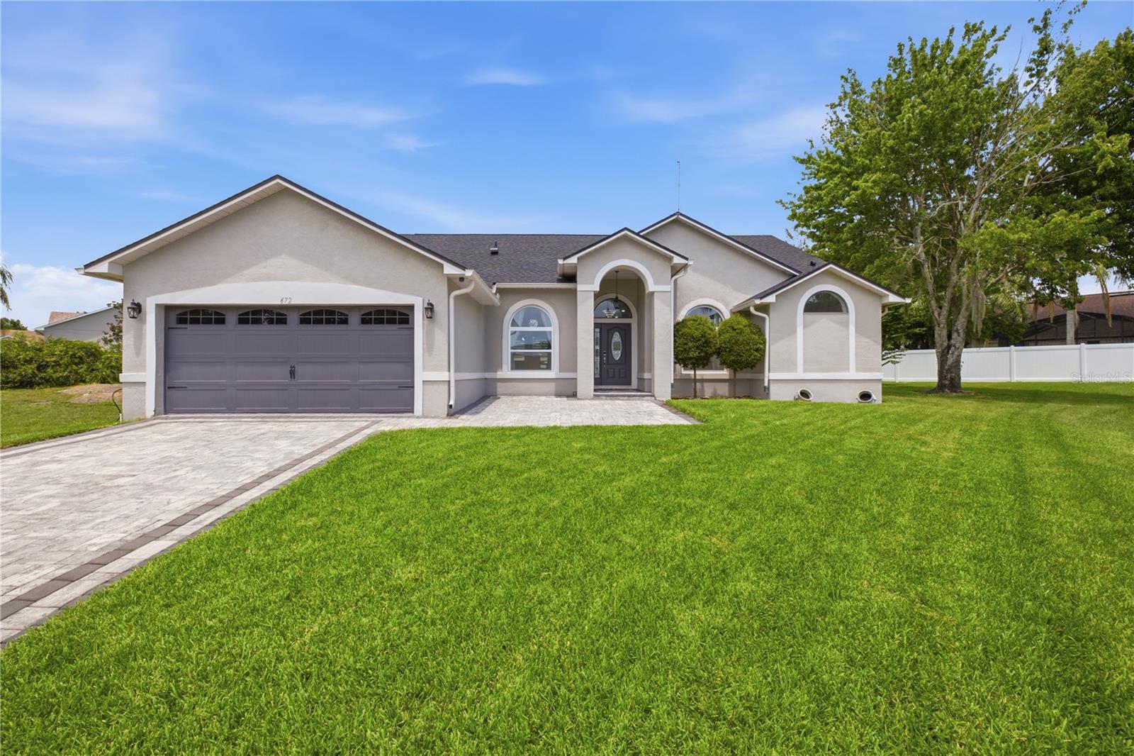 672 Cranebrook Ct Property Photo 3