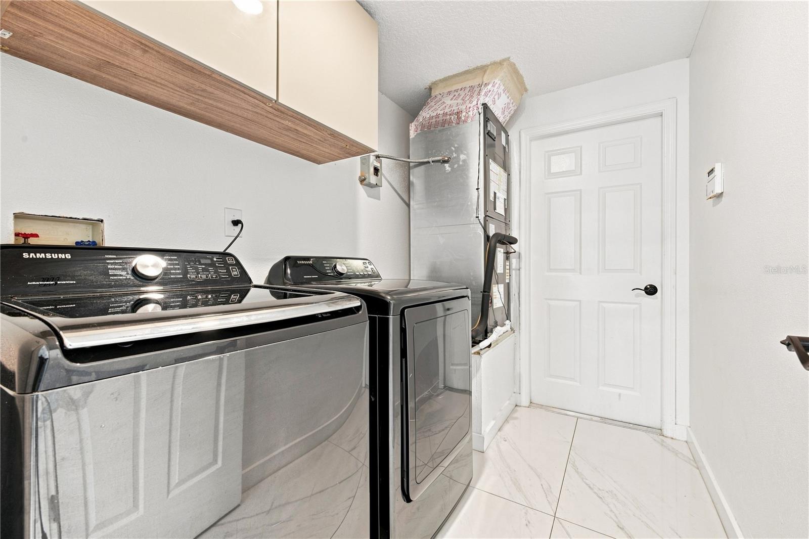 672 Cranebrook Ct Property Photo 29