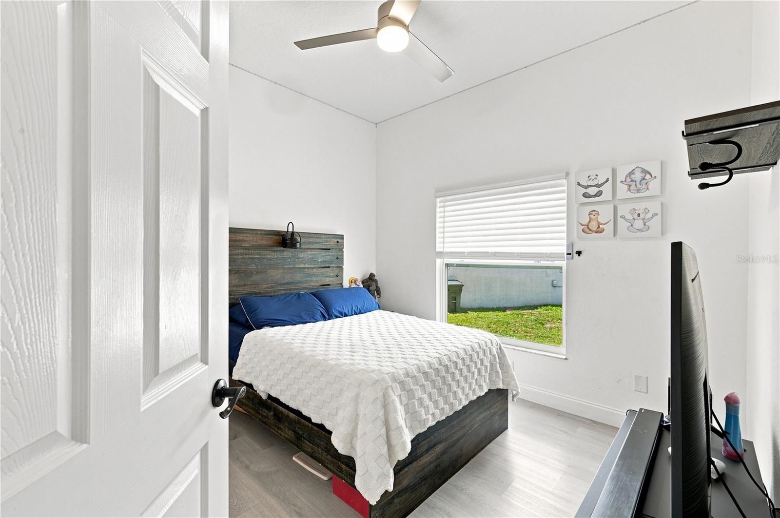672 Cranebrook Ct Property Photo 30