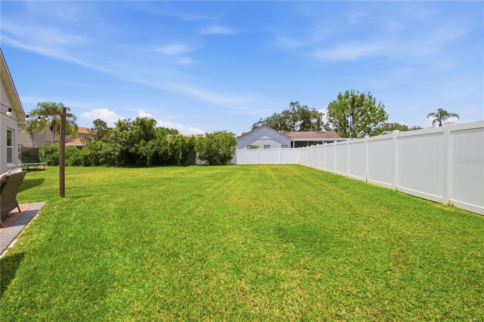 672 Cranebrook Ct Property Photo 43