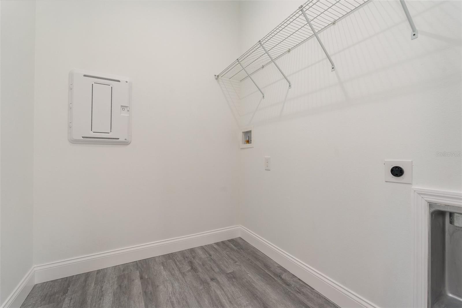 900 Lava St Se Property Photo 27
