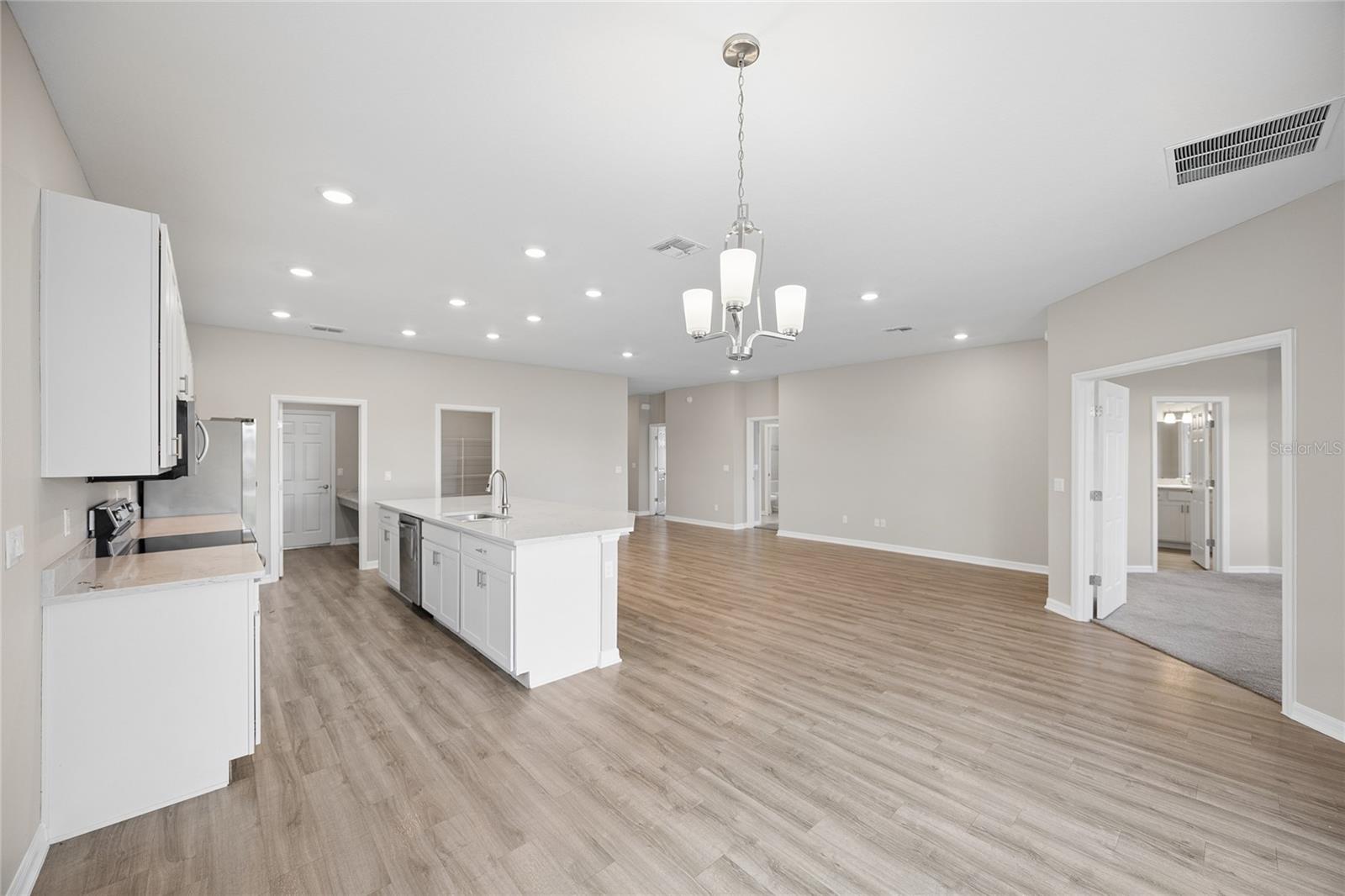 365 Windy Willow Way Property Photo 4
