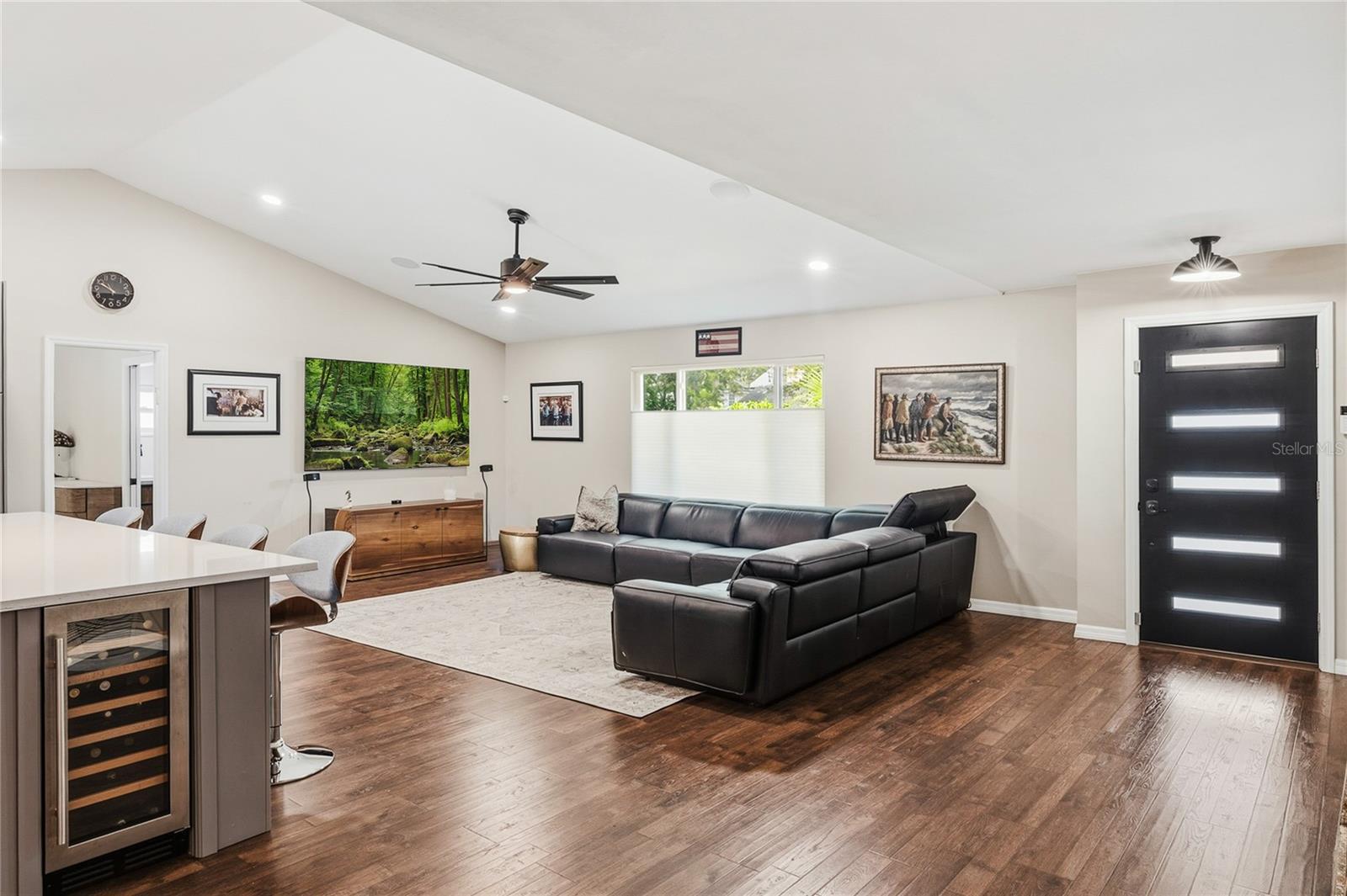 4039 Cool Water Ct Property Photo 6