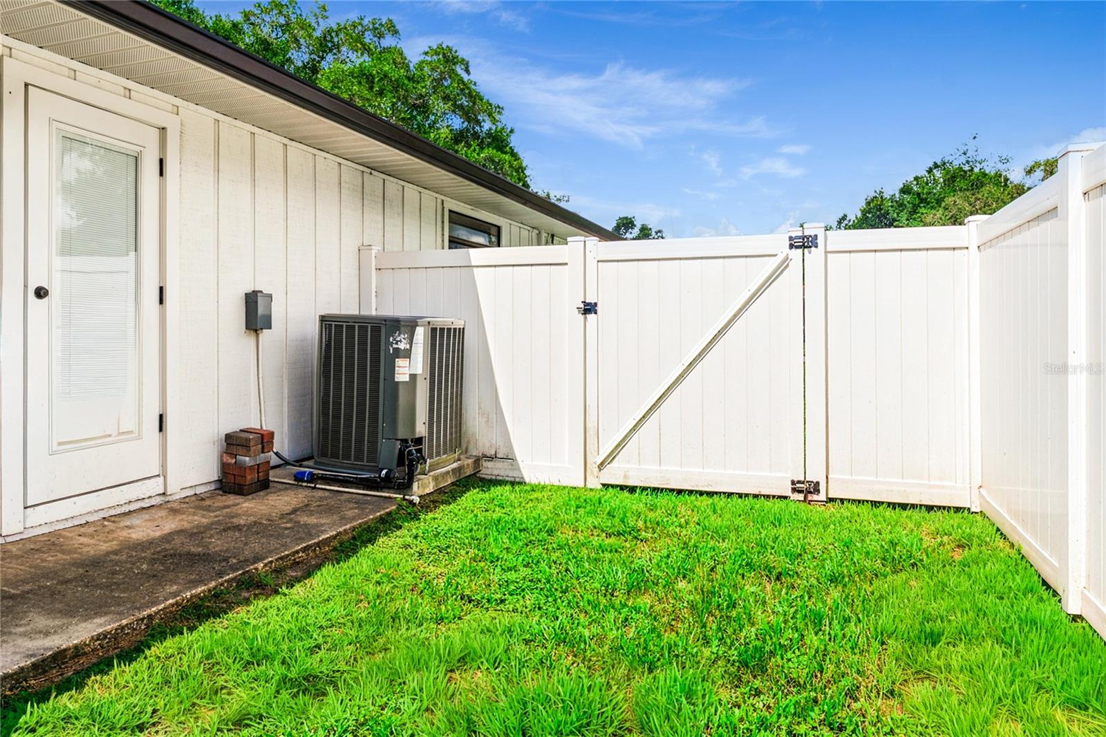 4039 Cool Water Ct Property Photo 43