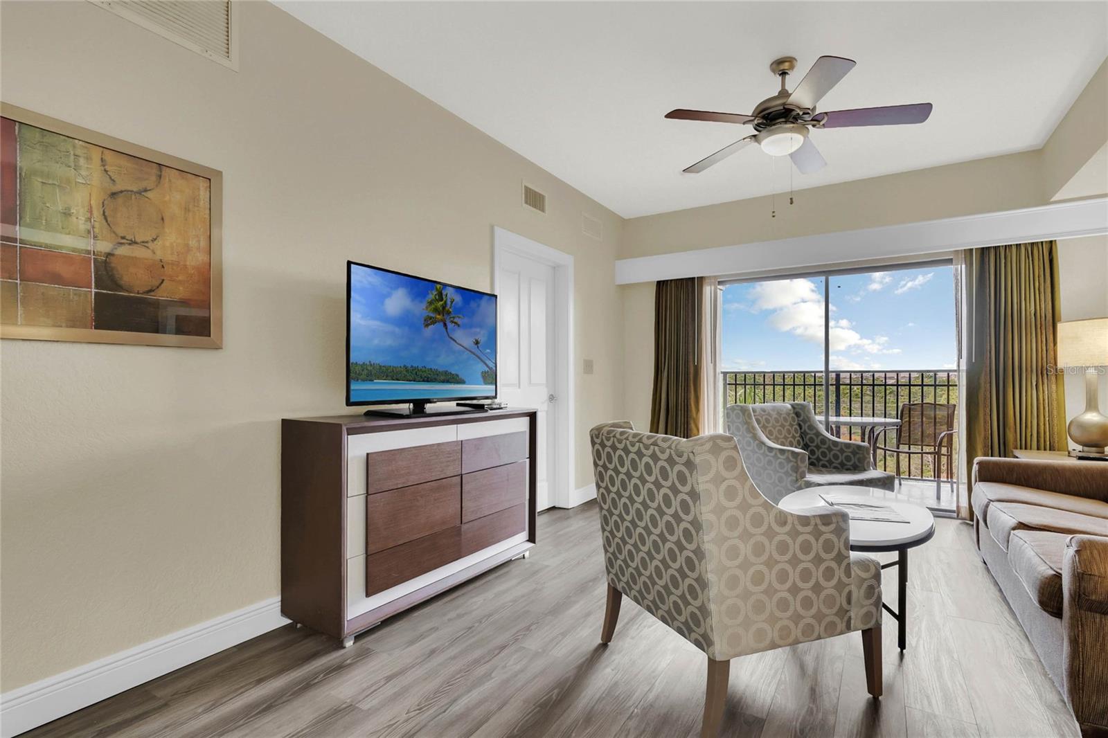 12544 Floridays Resort Dr #207b Property Photo 8