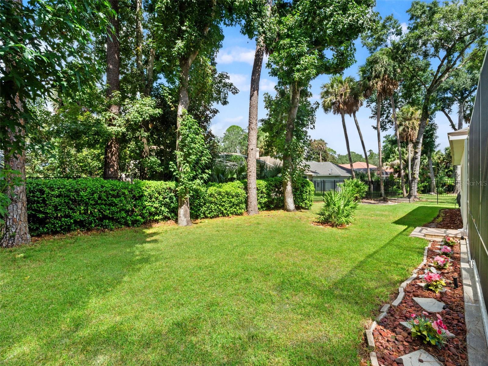 5325 Lake Bluff Ter Property Photo 8
