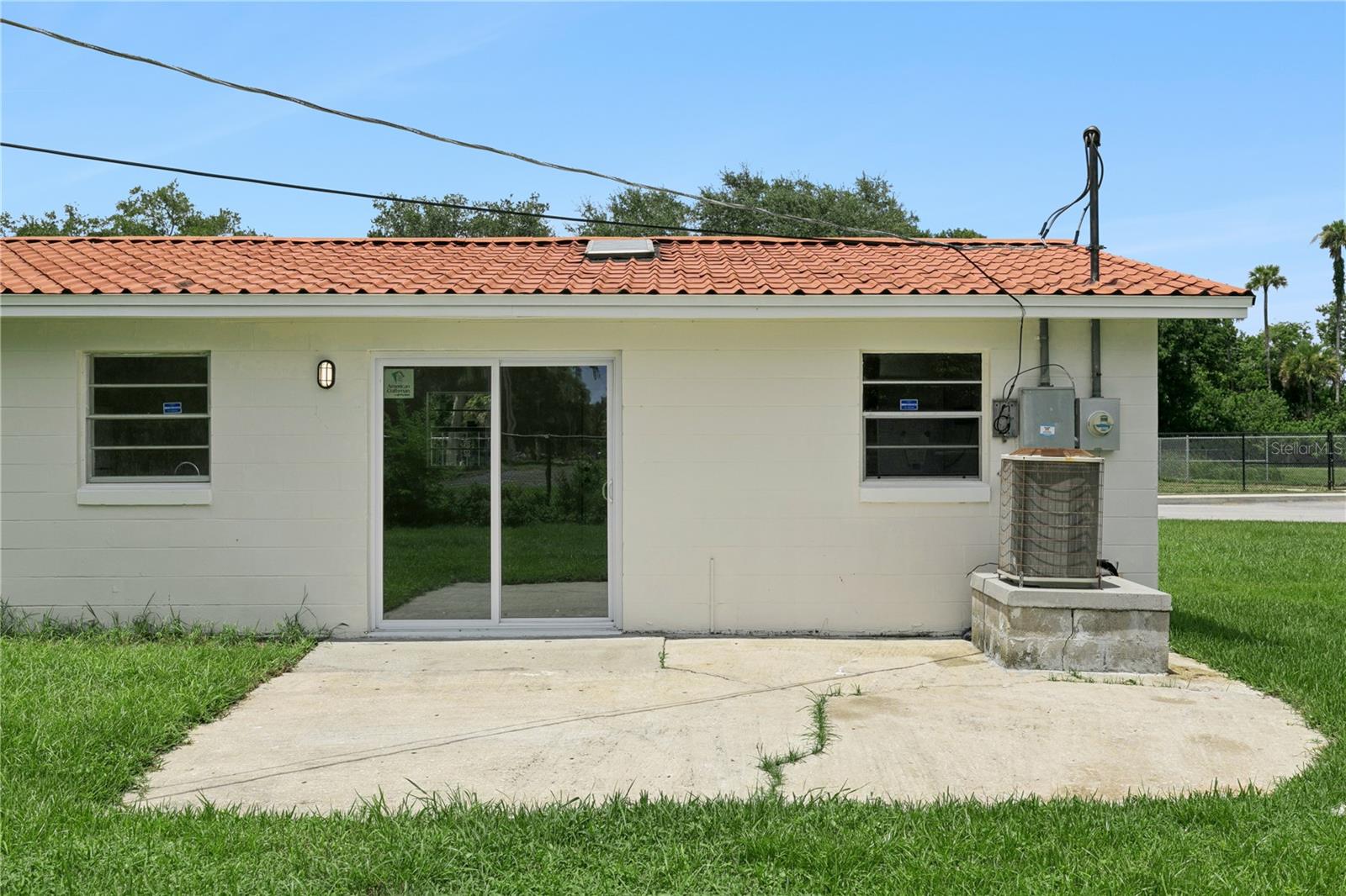 875 Loomis Ave Property Photo 15