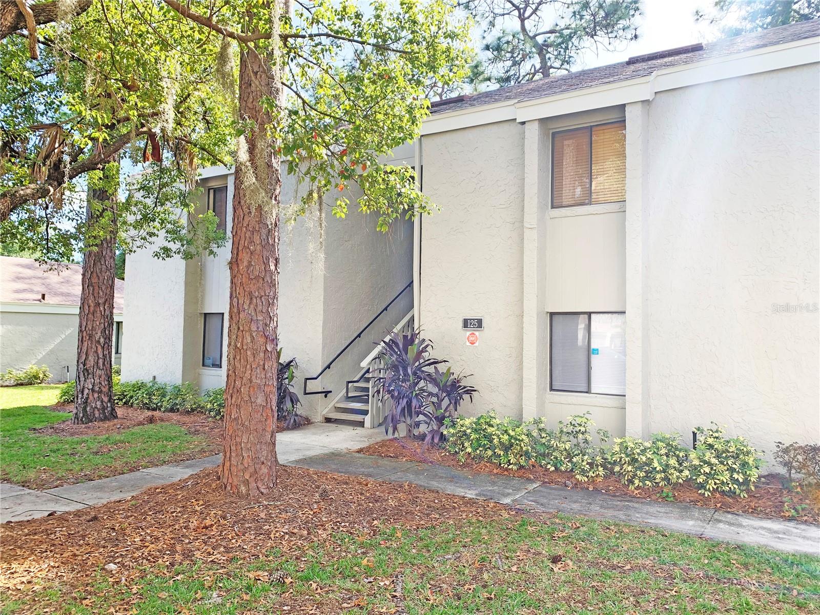 125 Springwood Cir #d Property Photo 2