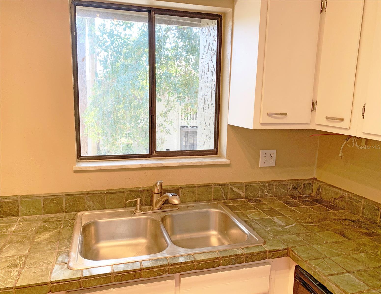 125 Springwood Cir #d Property Photo 4