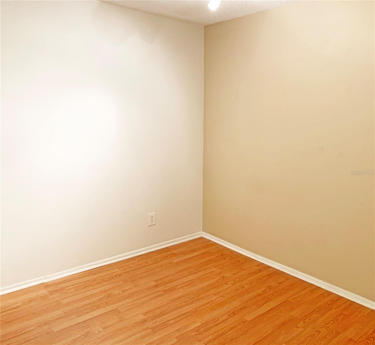 125 Springwood Cir #d Property Photo 5