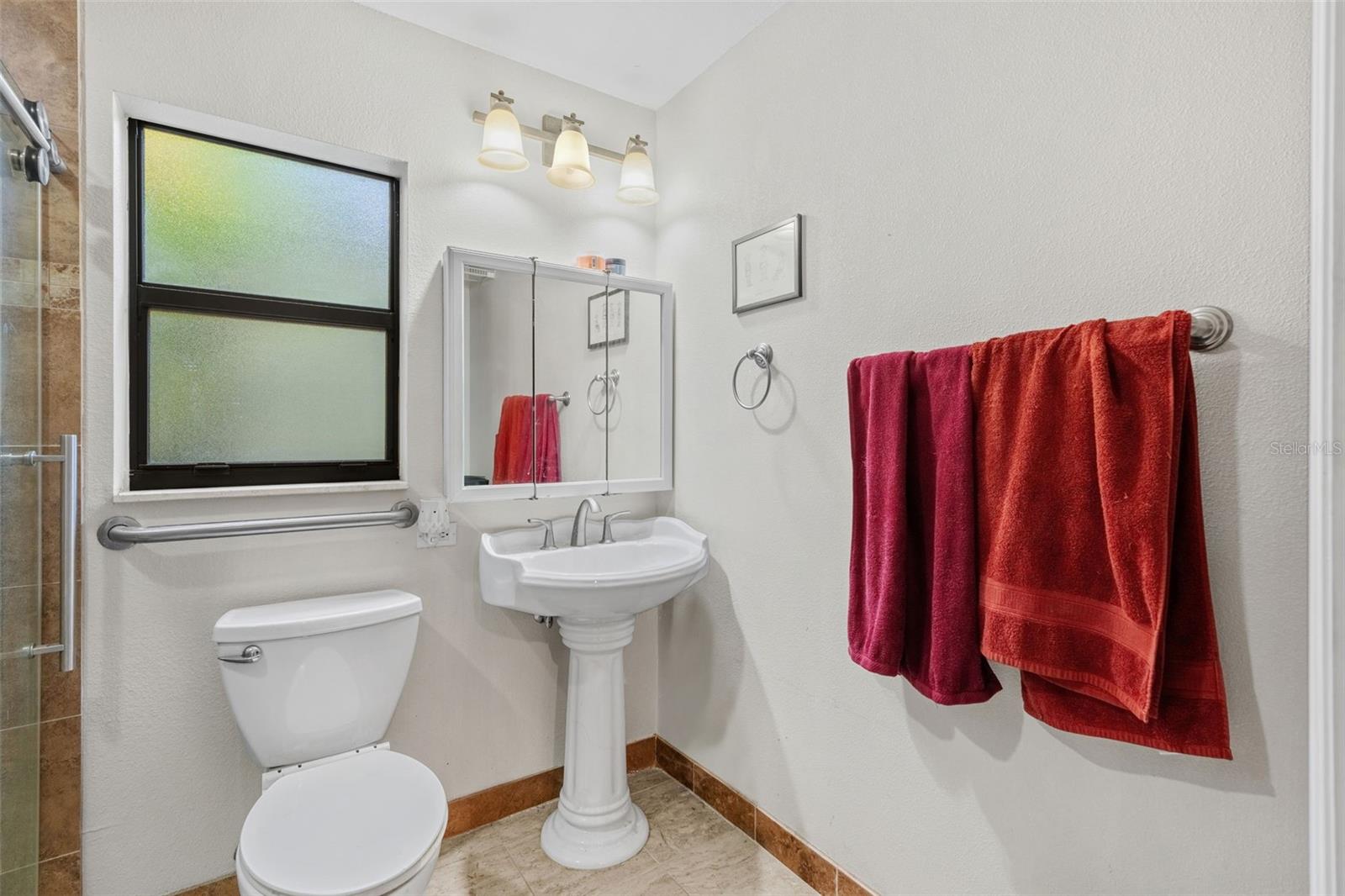 1710 Oregon St Property Photo 31