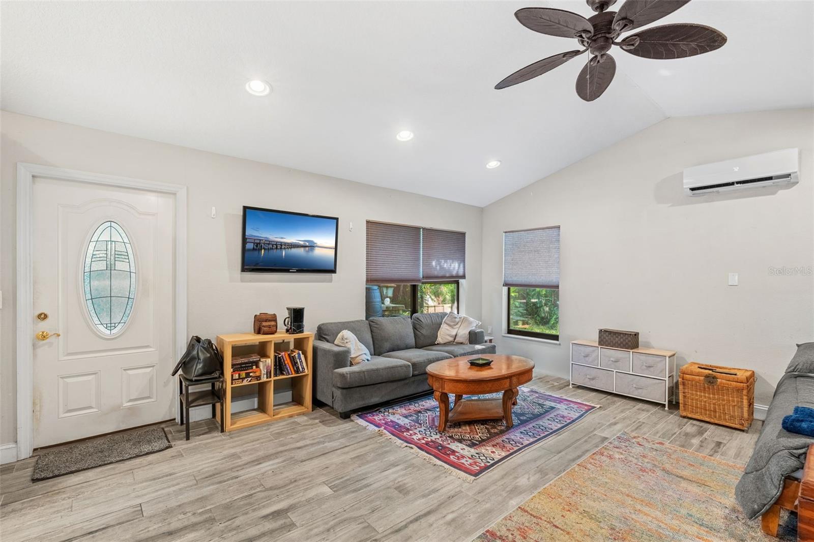 1710 Oregon St Property Photo 33
