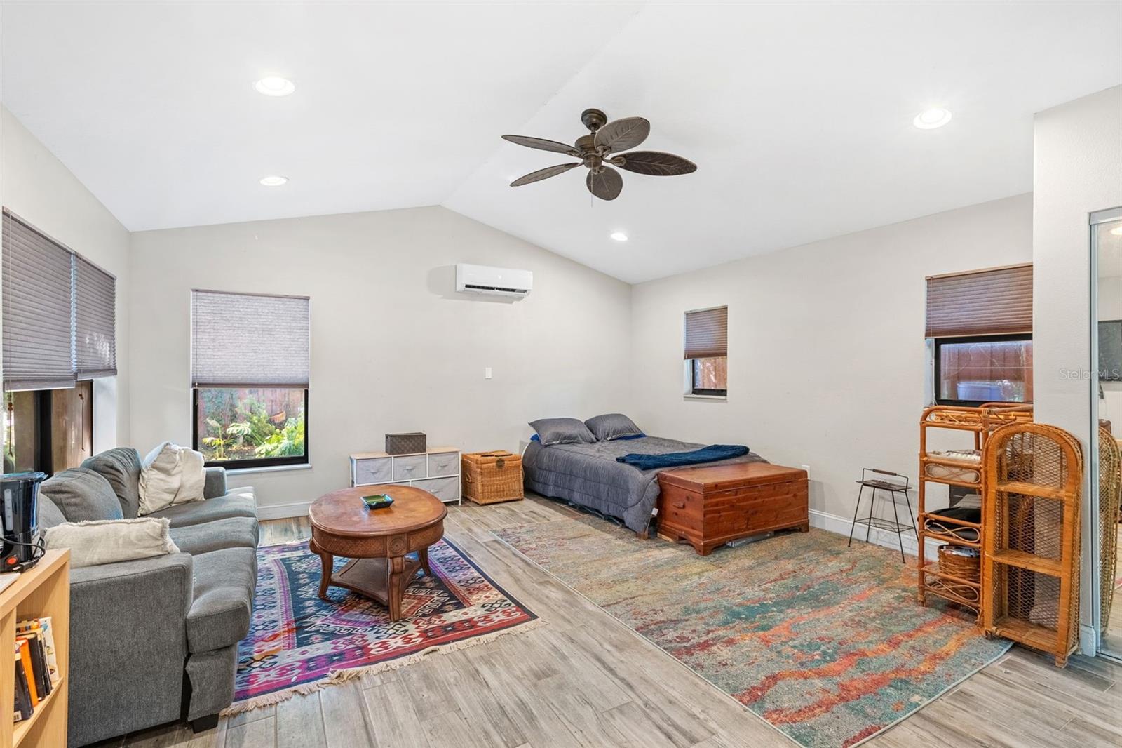1710 Oregon St Property Photo 34