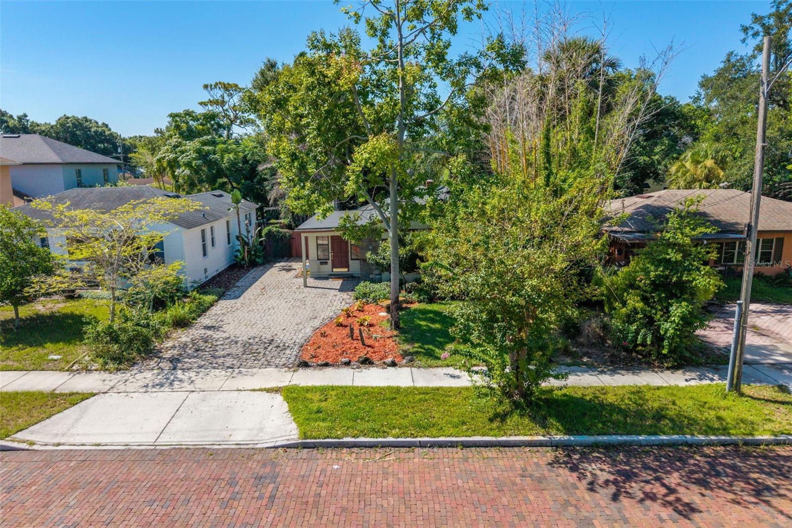 1710 Oregon St Property Photo 35