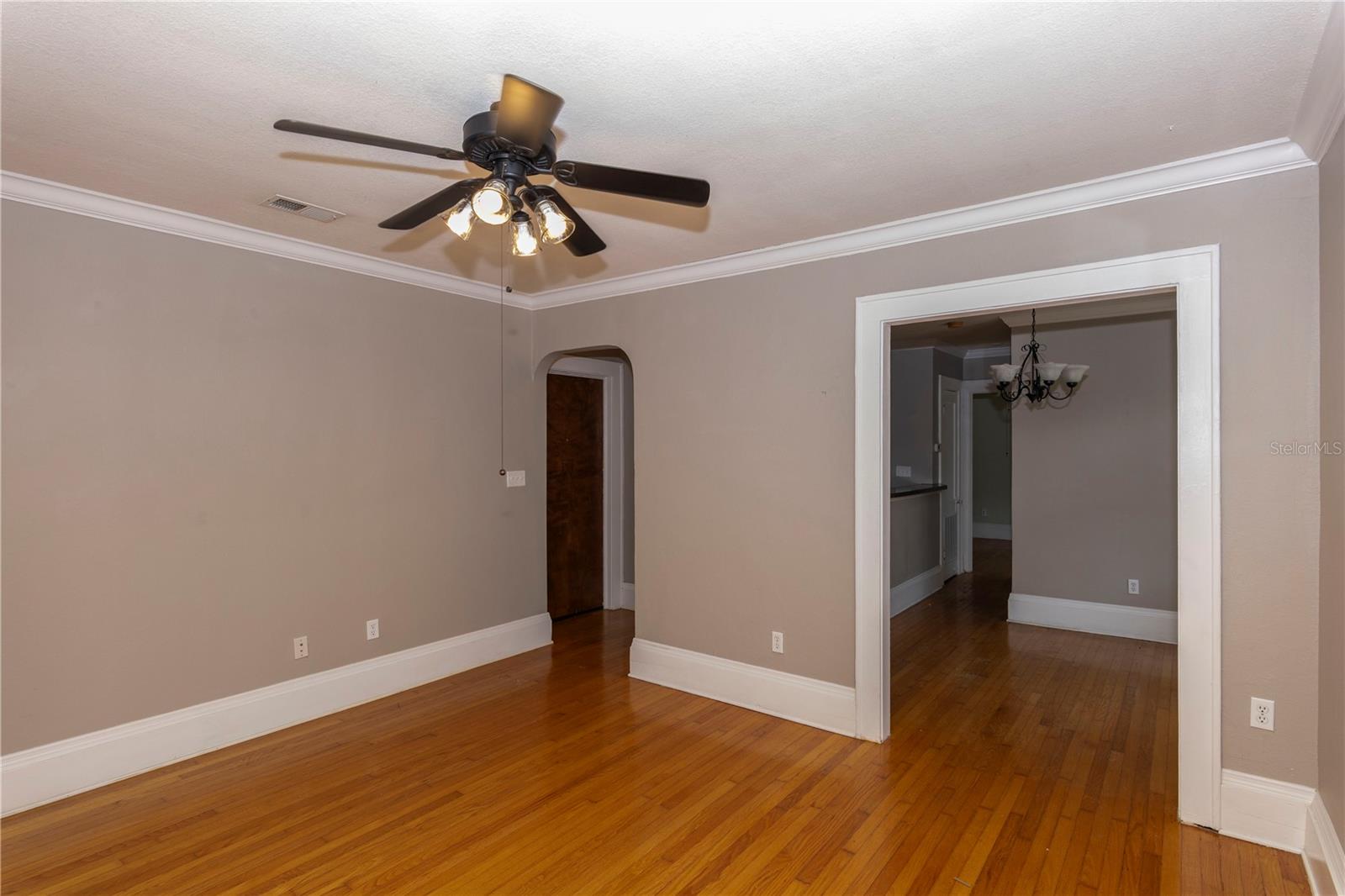 613 E Ridgewood St #5 Property Photo 7