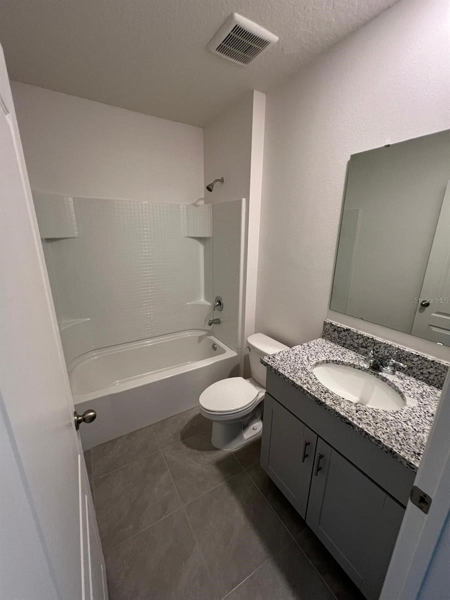 446 Baroness Way Property Photo 6