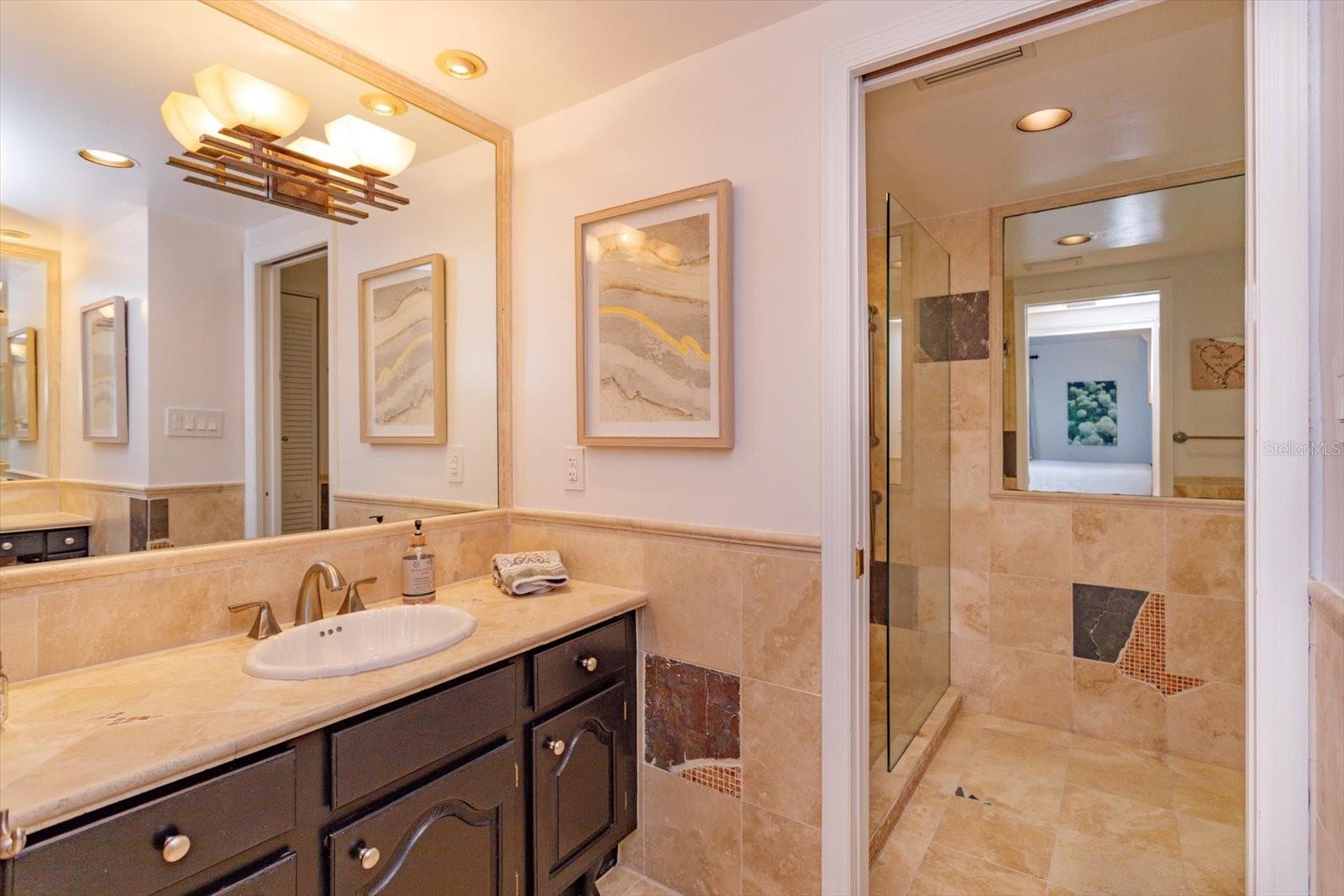 7550 Hinson St #6a Property Photo 22