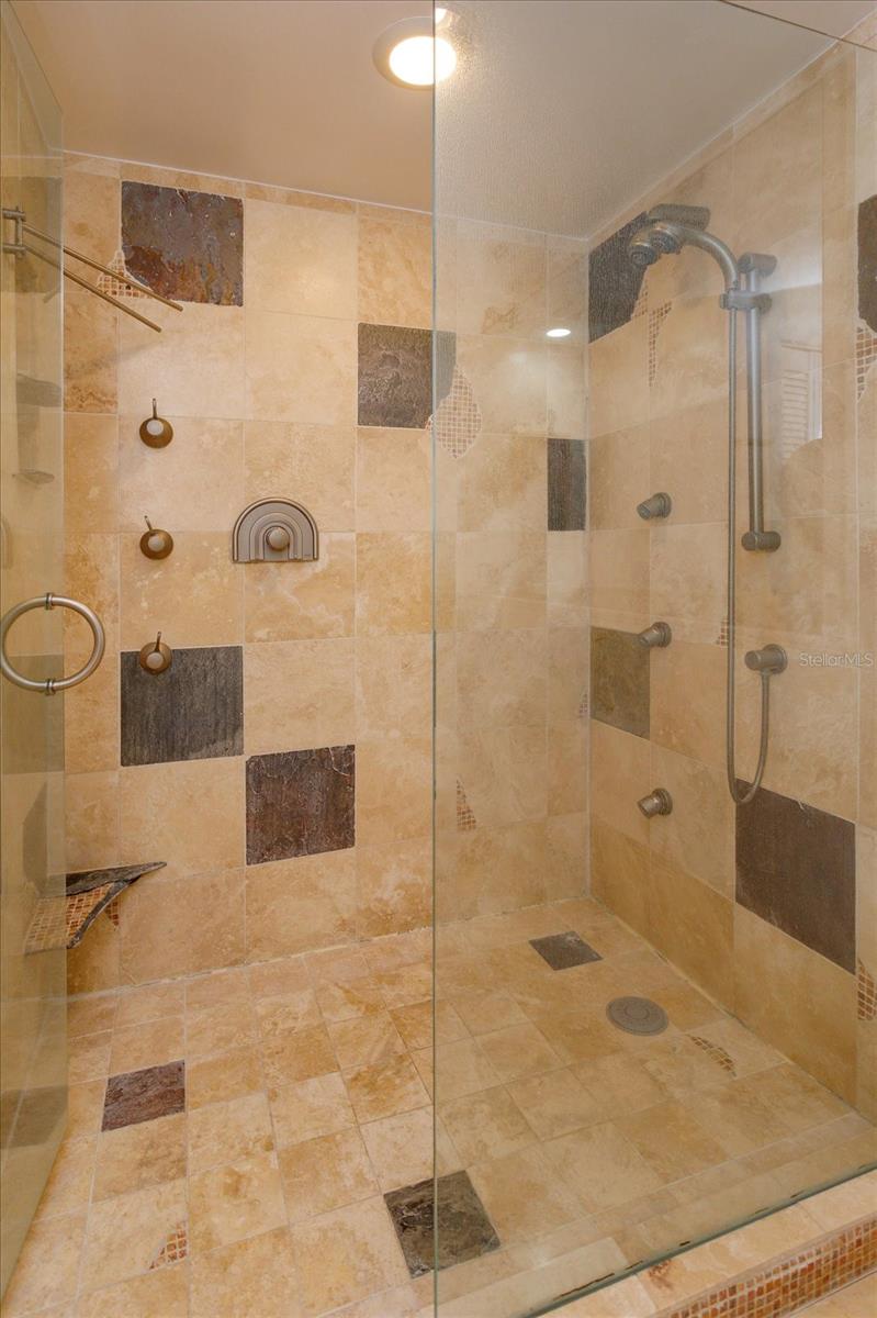 7550 Hinson St #6a Property Photo 24