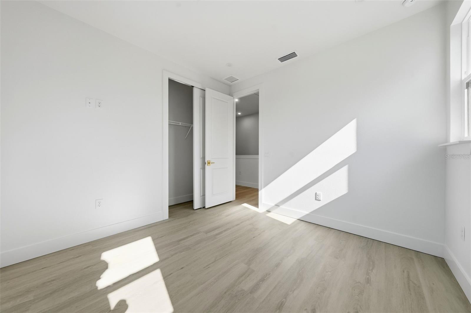 1603 Bryn Mawr St Property Photo 33