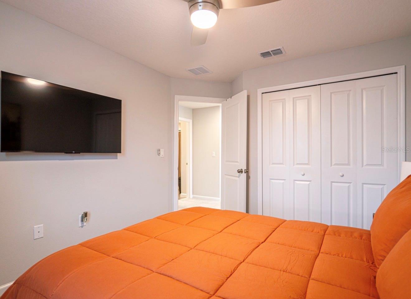 4902 Livingston Ln Property Photo 27