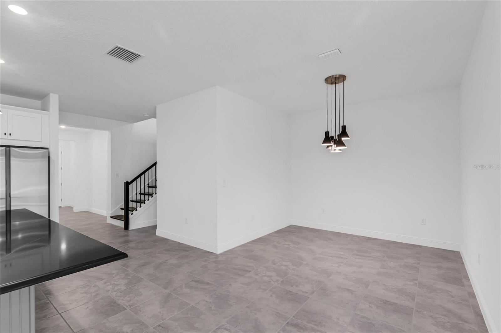 4518 Lions Gate Ave Property Photo 2