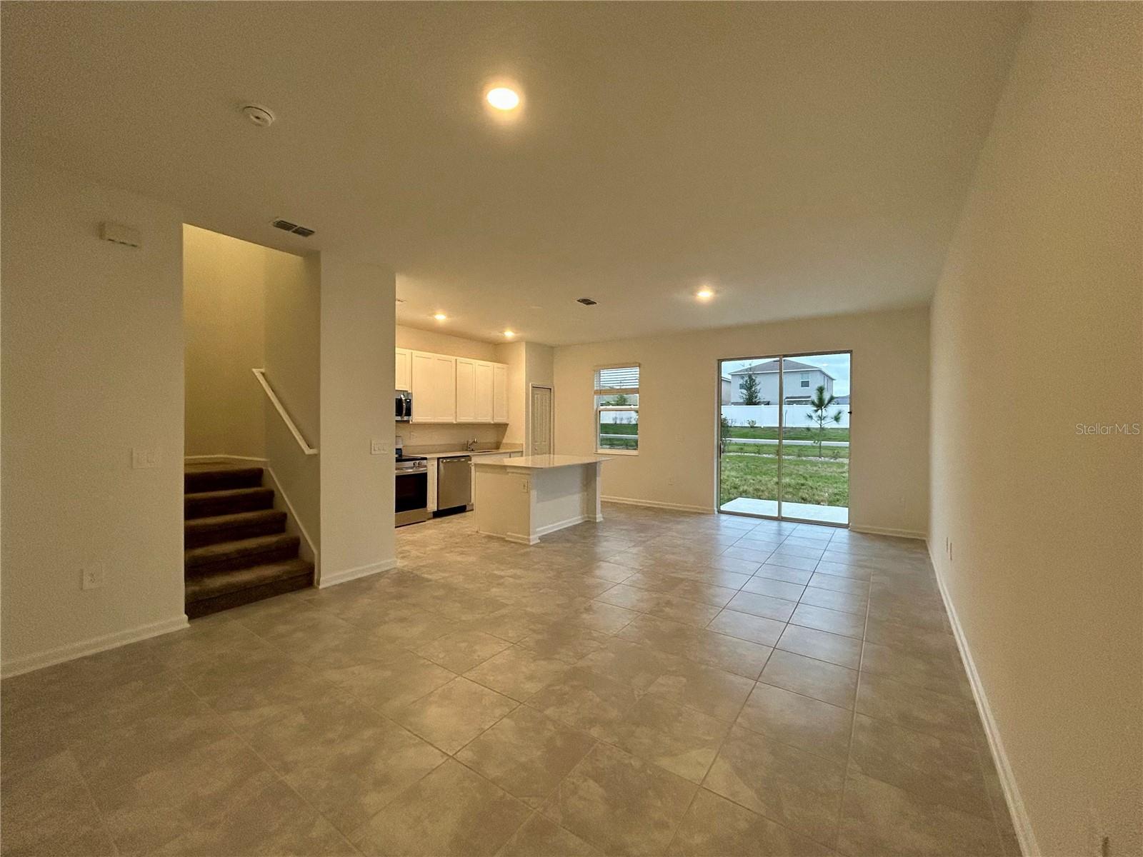2943 Savoir Ave Property Photo 4