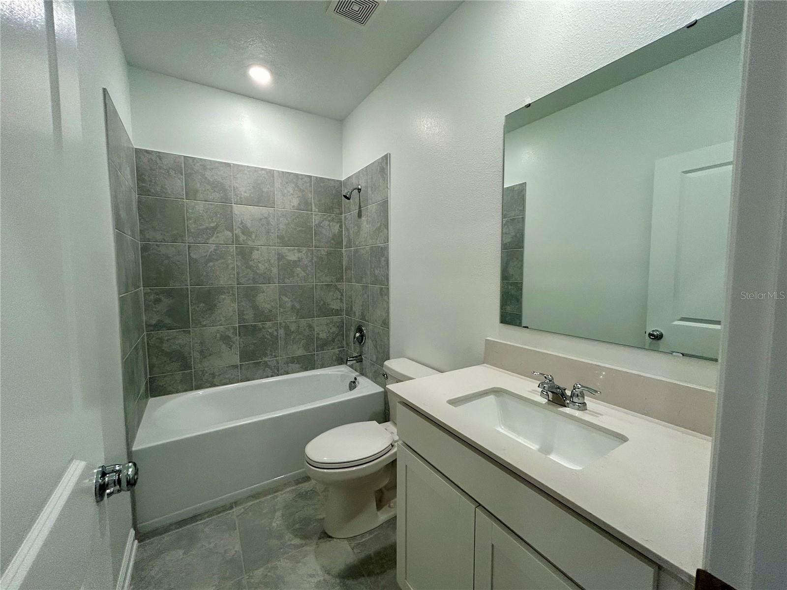 2943 Savoir Ave Property Photo 10