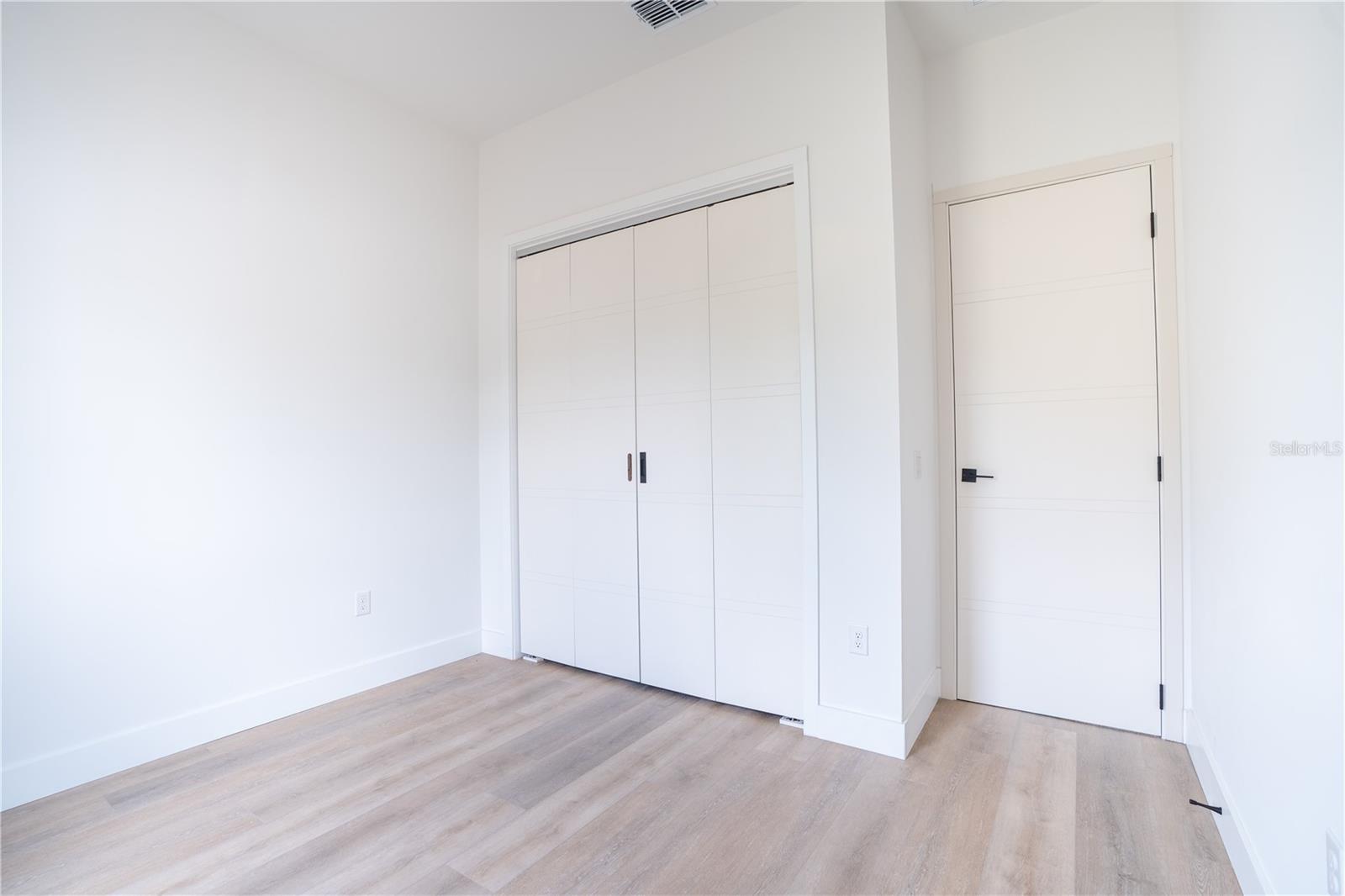 13 Nemesia Ct E Property Photo 23