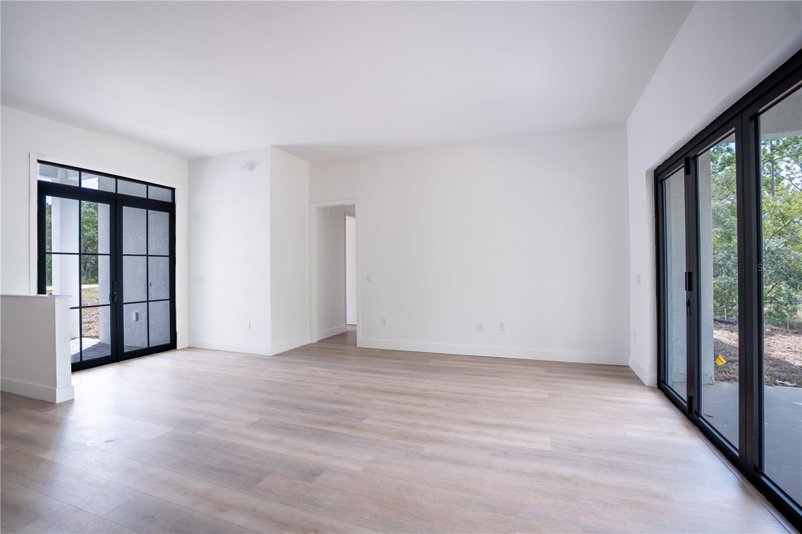 13 Nemesia Ct E Property Photo 29