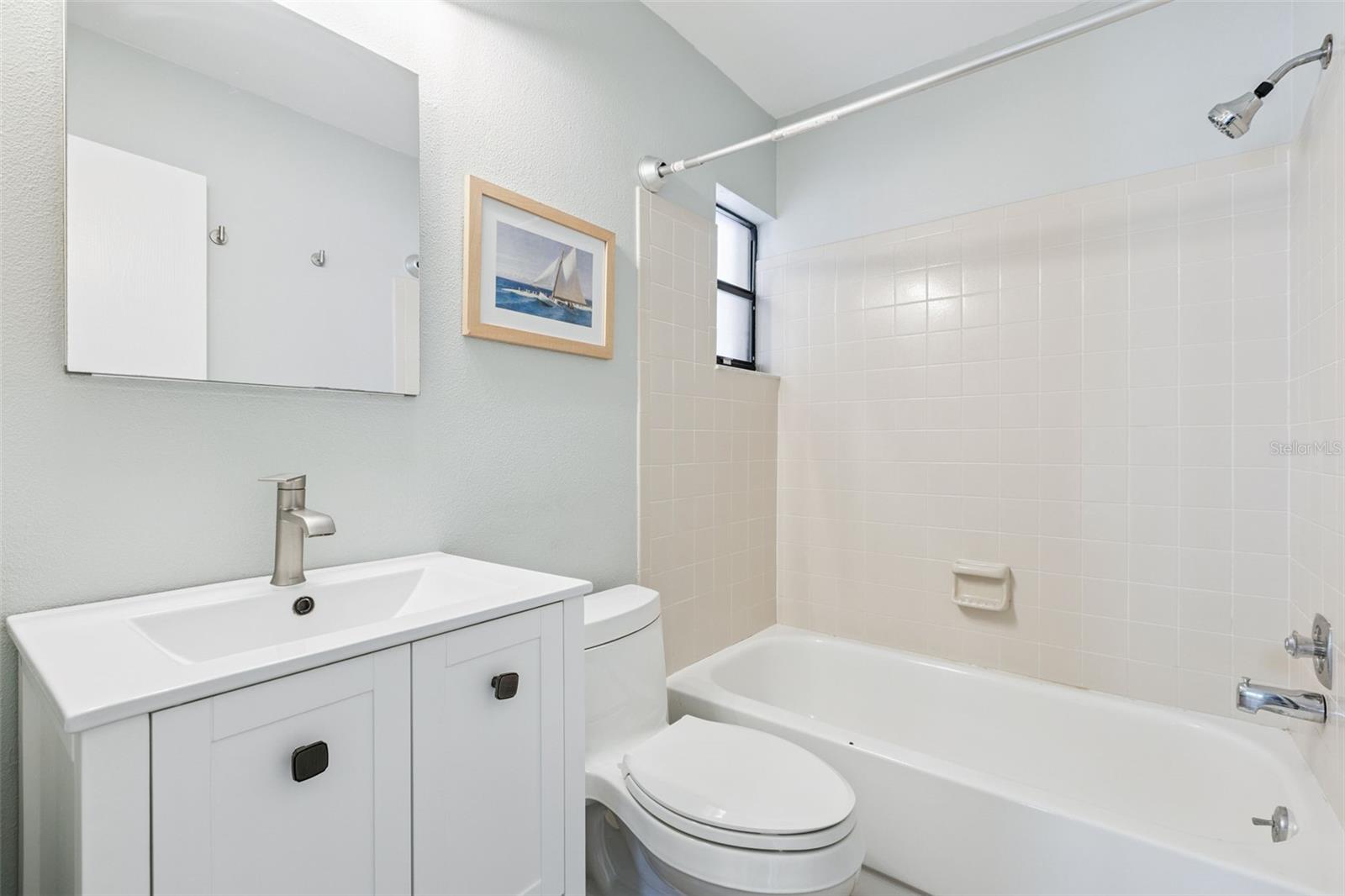 1004 Vineyard Ct Property Photo 25