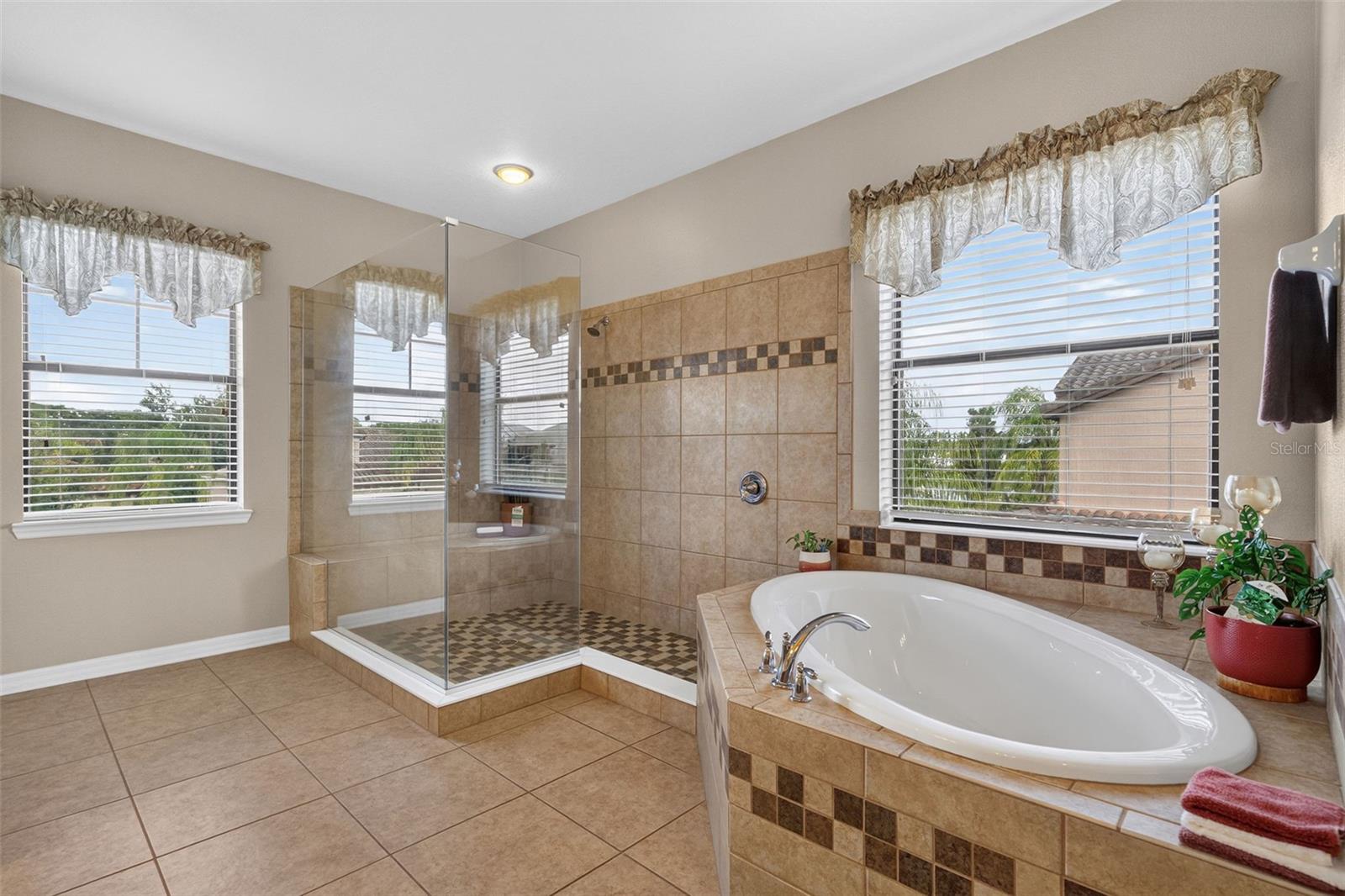 1481 Calm Waters Ct Property Photo 31