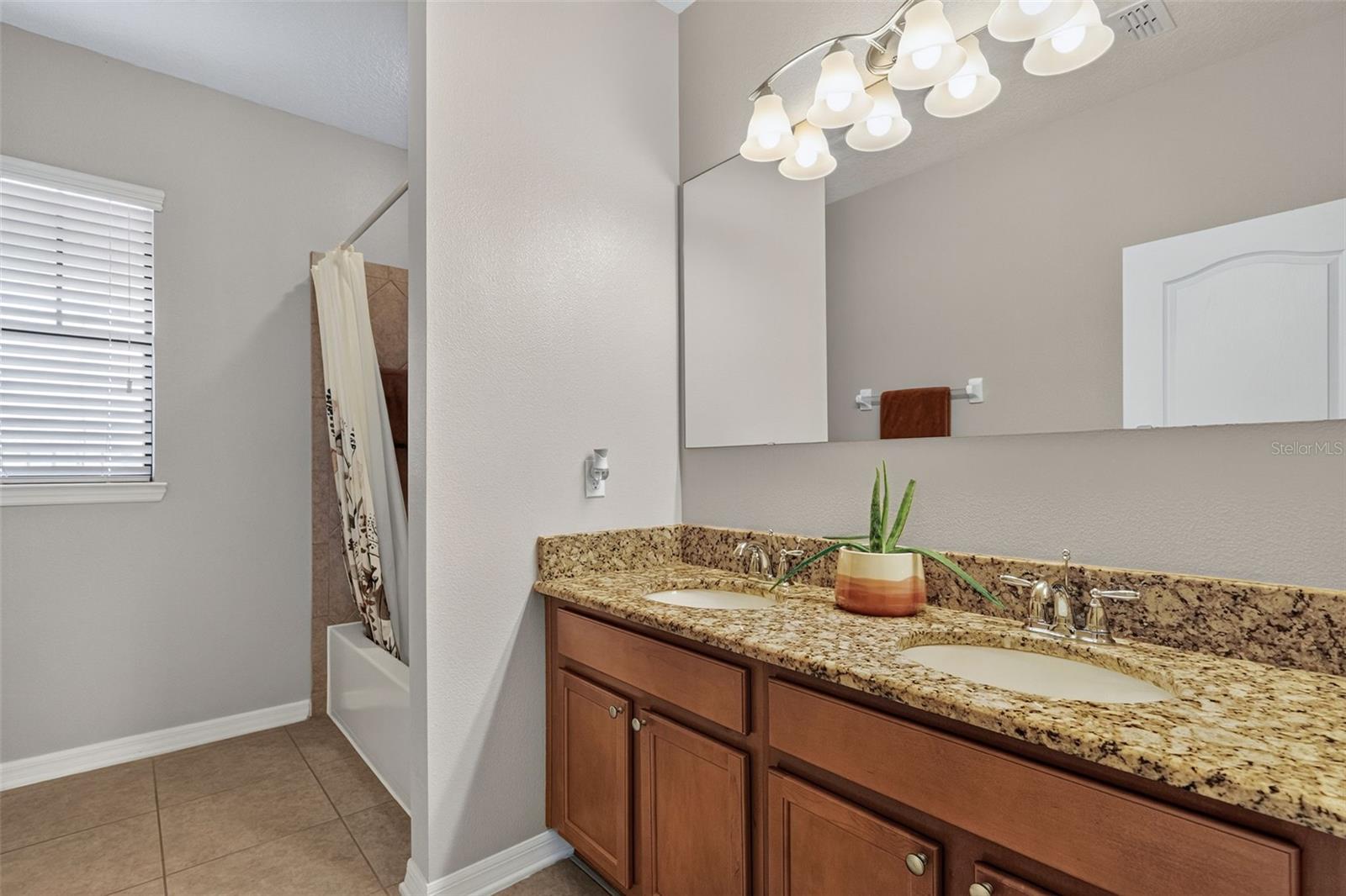 1481 Calm Waters Ct Property Photo 38