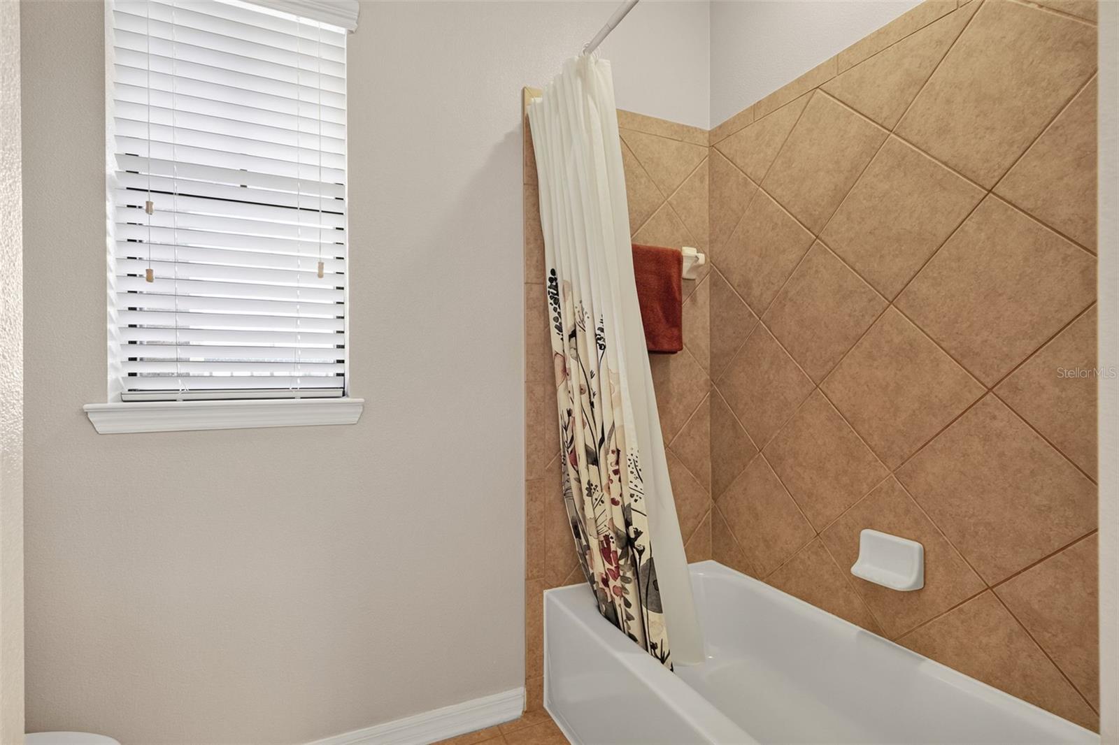 1481 Calm Waters Ct Property Photo 39