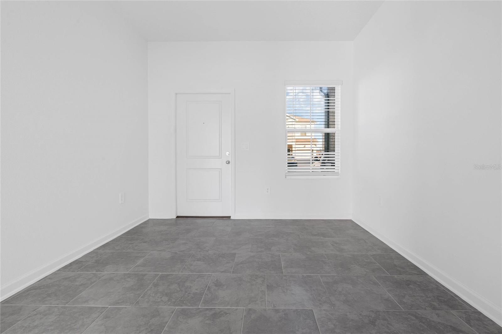 2788 Pierr St Property Photo 18