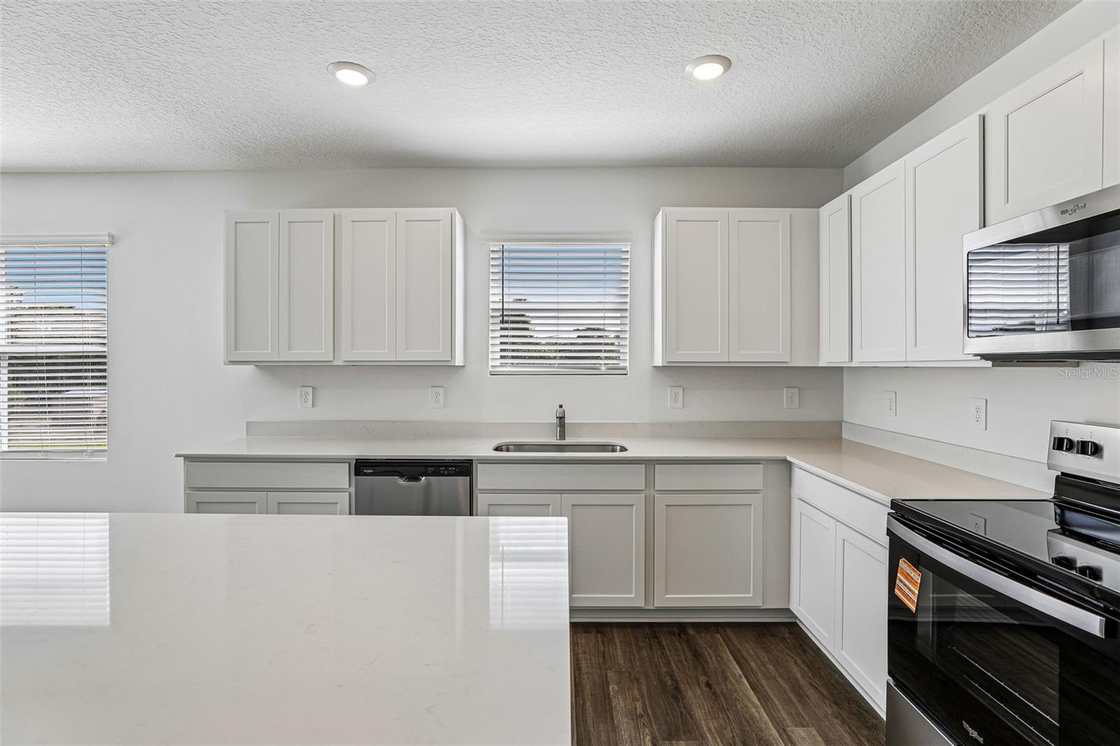 2486 Aveeno Ave Property Photo 6