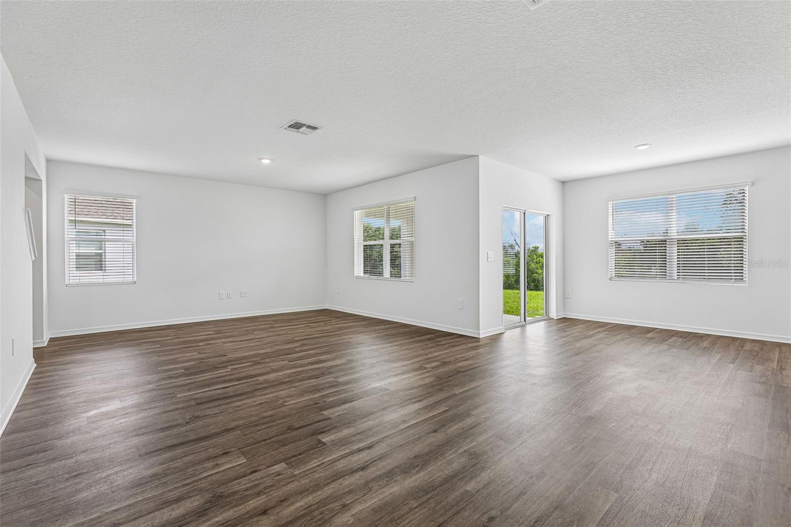 2486 Aveeno Ave Property Photo 11