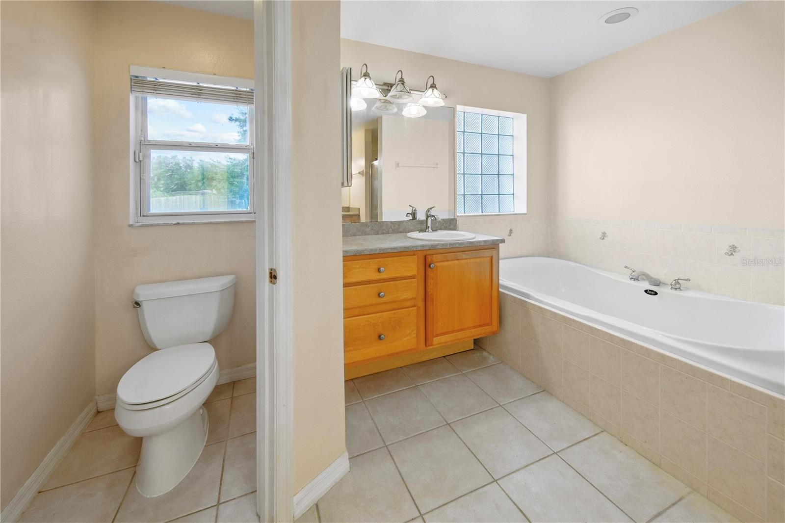 11546 Nice Ct Property Photo 24