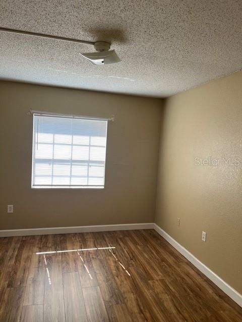 452 Banyon Tree Cir #200 Property Photo 7