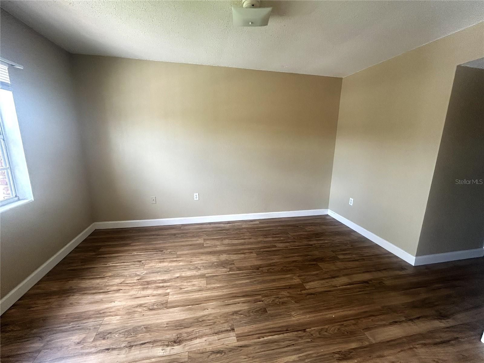 452 Banyon Tree Cir #200 Property Photo 7