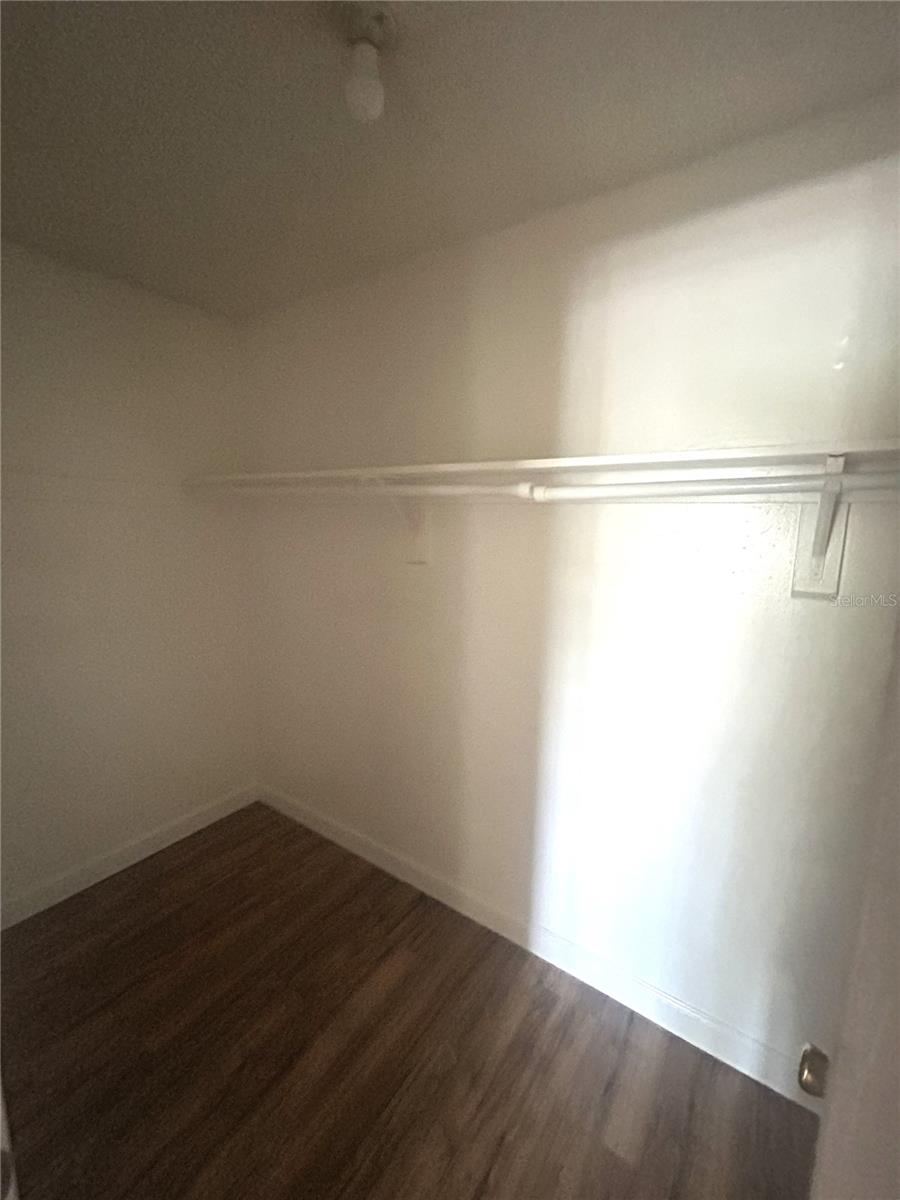 452 Banyon Tree Cir #200 Property Photo 10