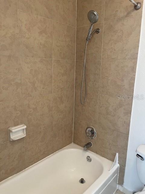 452 Banyon Tree Cir #200 Property Photo 13