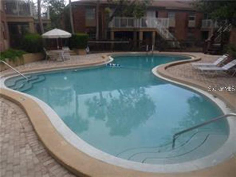 452 Banyon Tree Cir #200 Property Photo 18