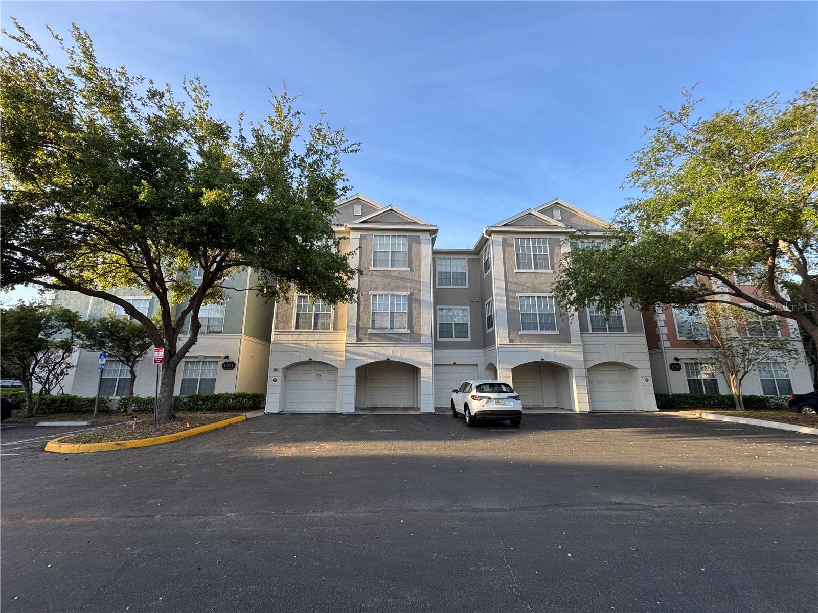 12831 MADISON POINTE CIR #104 Property Photo 1