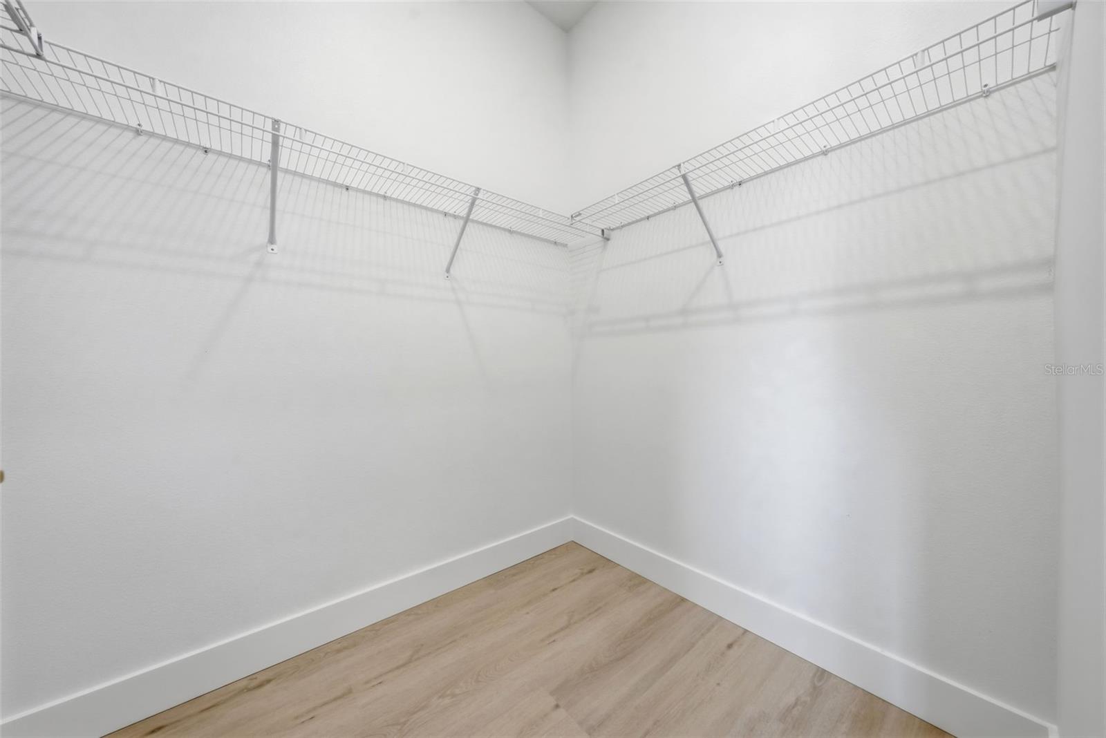 1605 Bryn Mawr St Property Photo 28