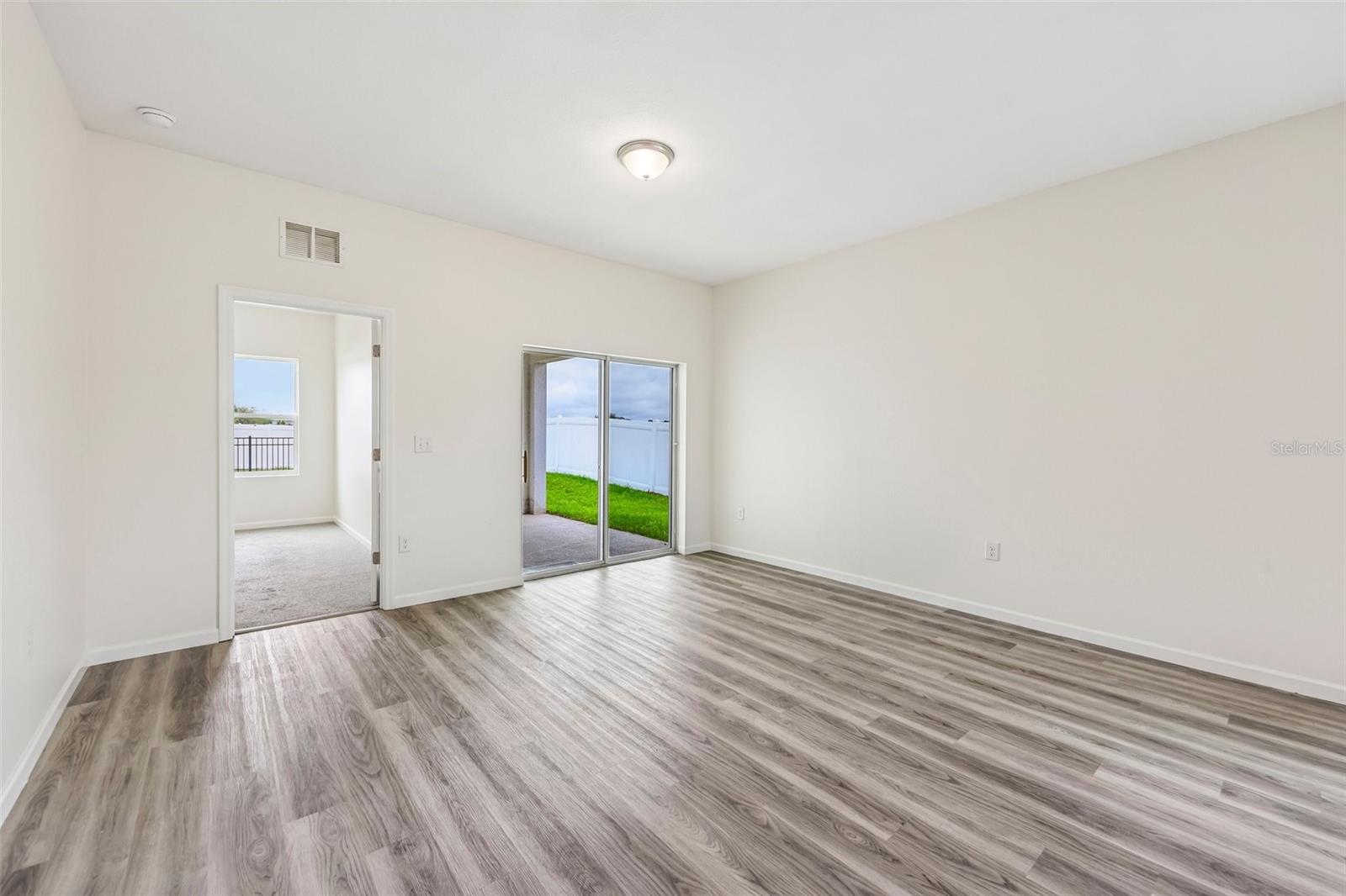 1005 Wanderer Dr Property Photo 11