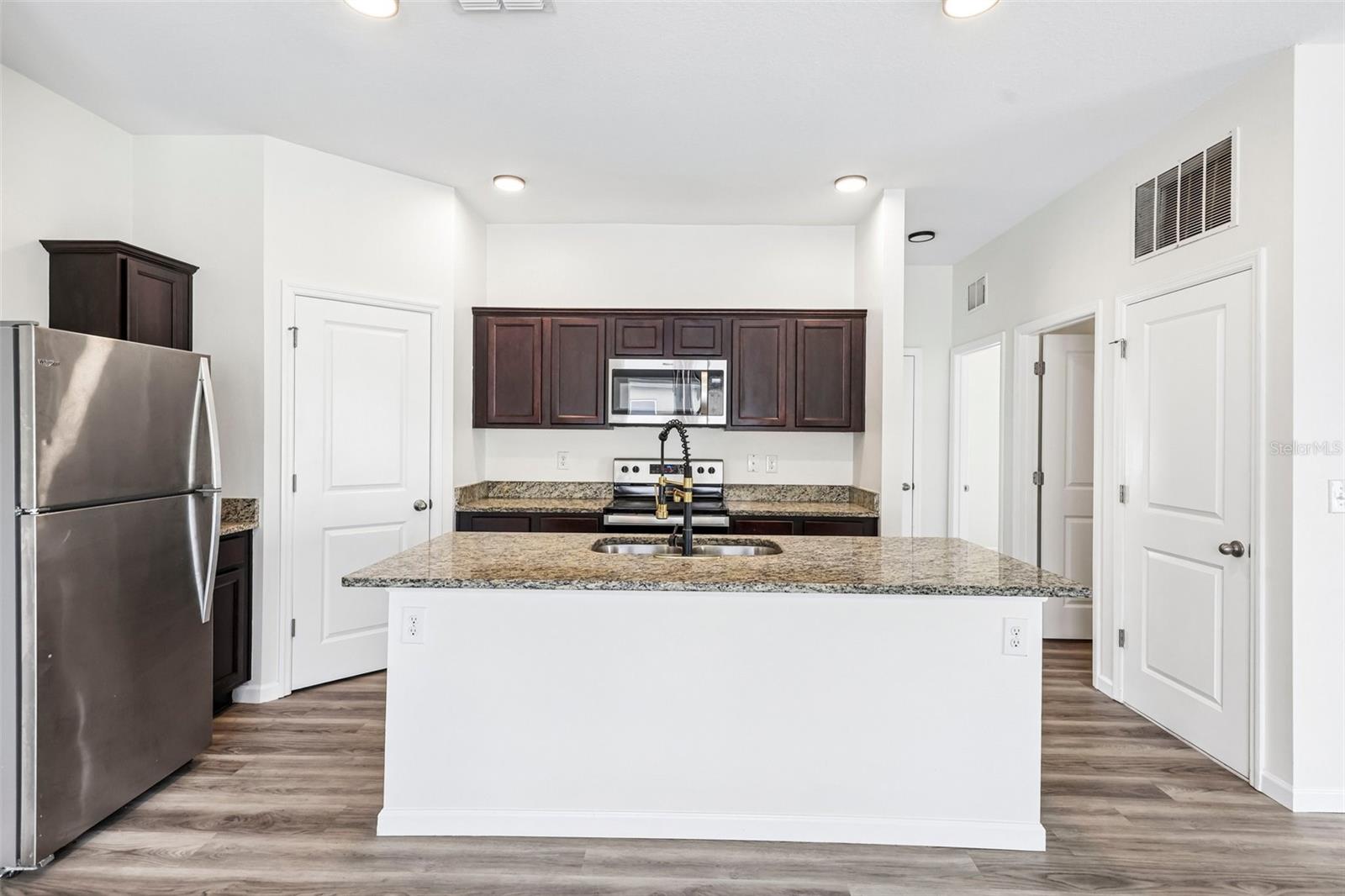 1005 Wanderer Dr Property Photo 14