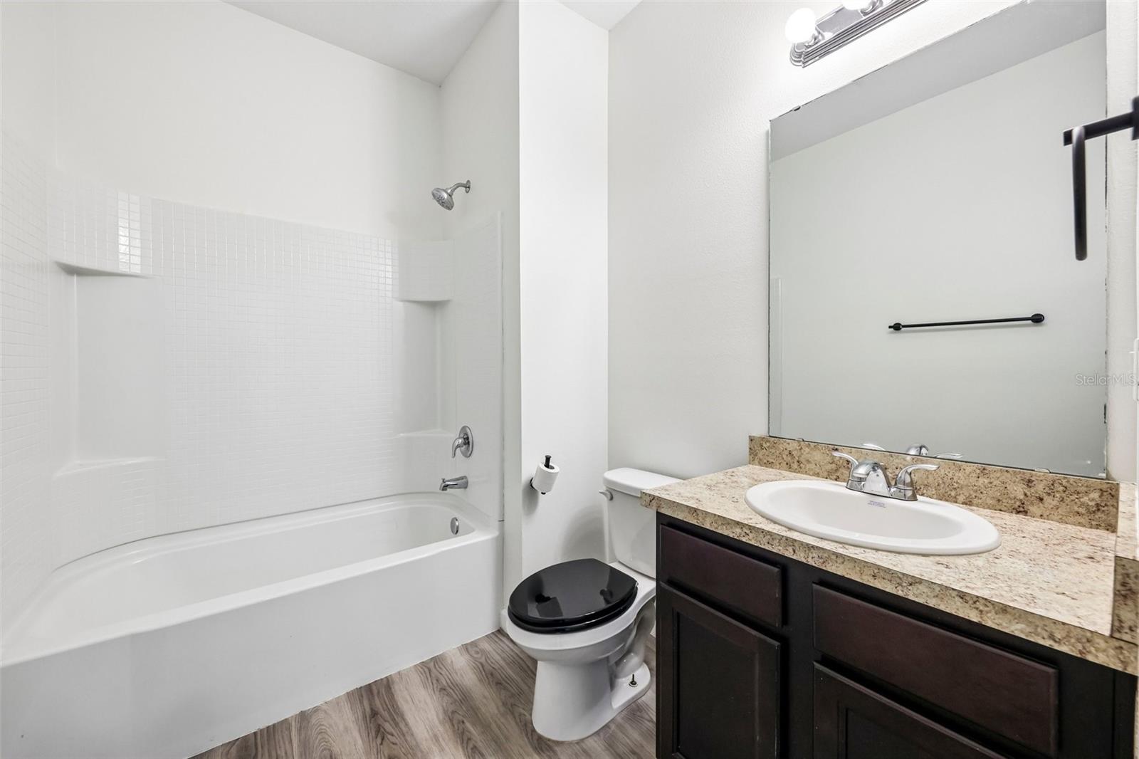 1005 Wanderer Dr Property Photo 26