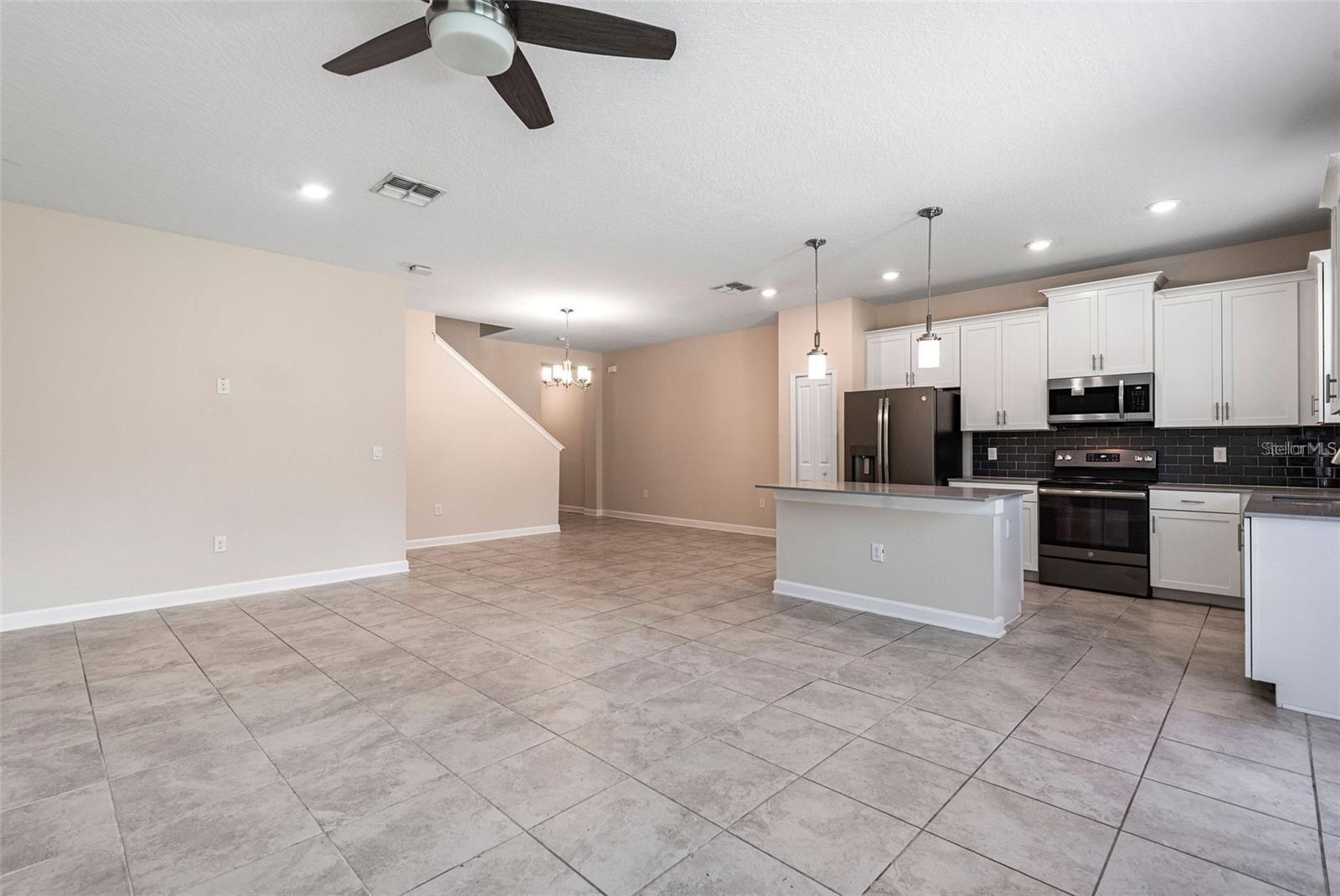 11043 Whistling Pine Way Property Photo 8