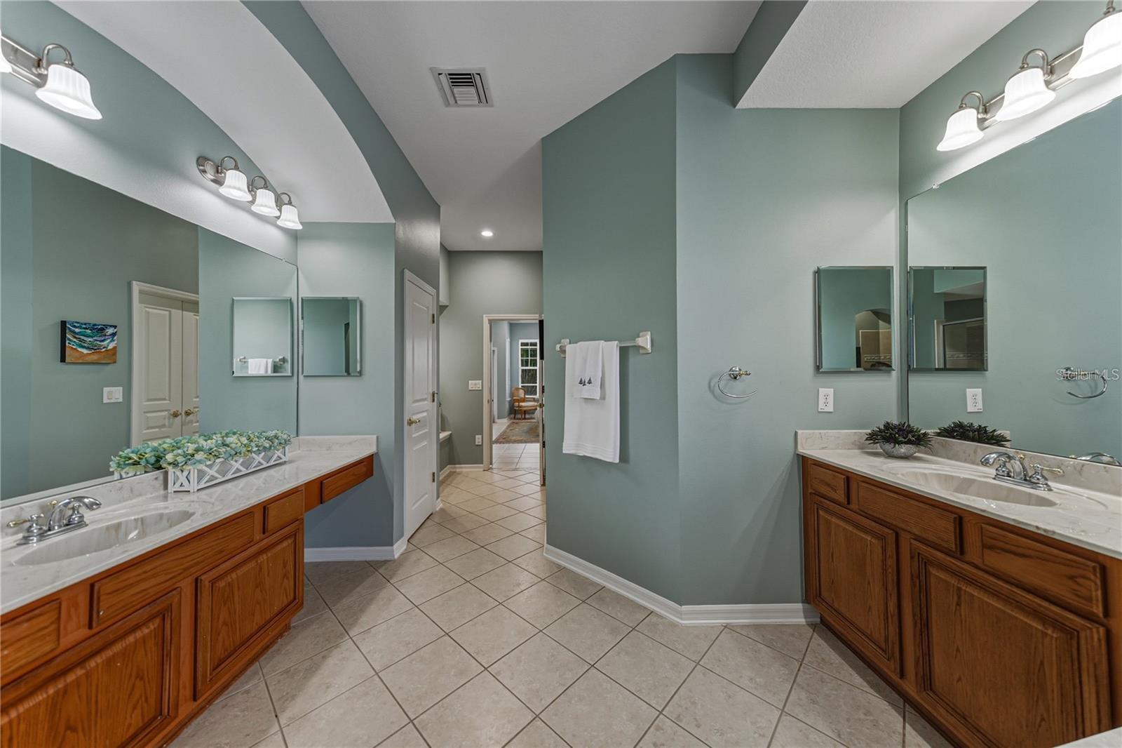 5252 Brighton Shore Dr Property Photo 32