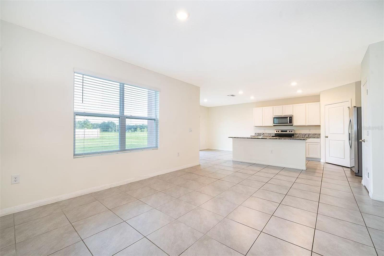 30915 Penny Surf Loop Property Photo 5